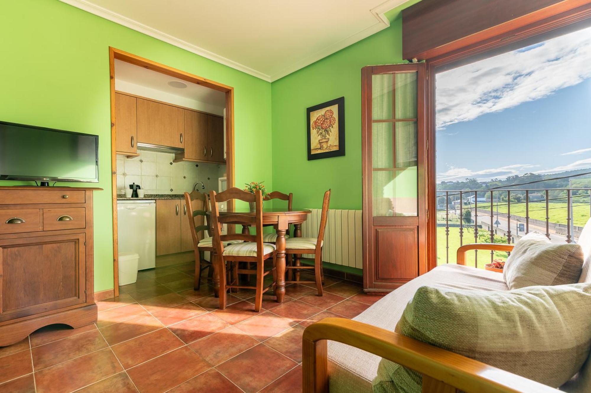 Apartamentos El Cruce De Moraton Cóbreces Exteriér fotografie